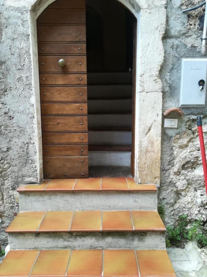 Casa Manetta Apartment Calascio Exterior photo